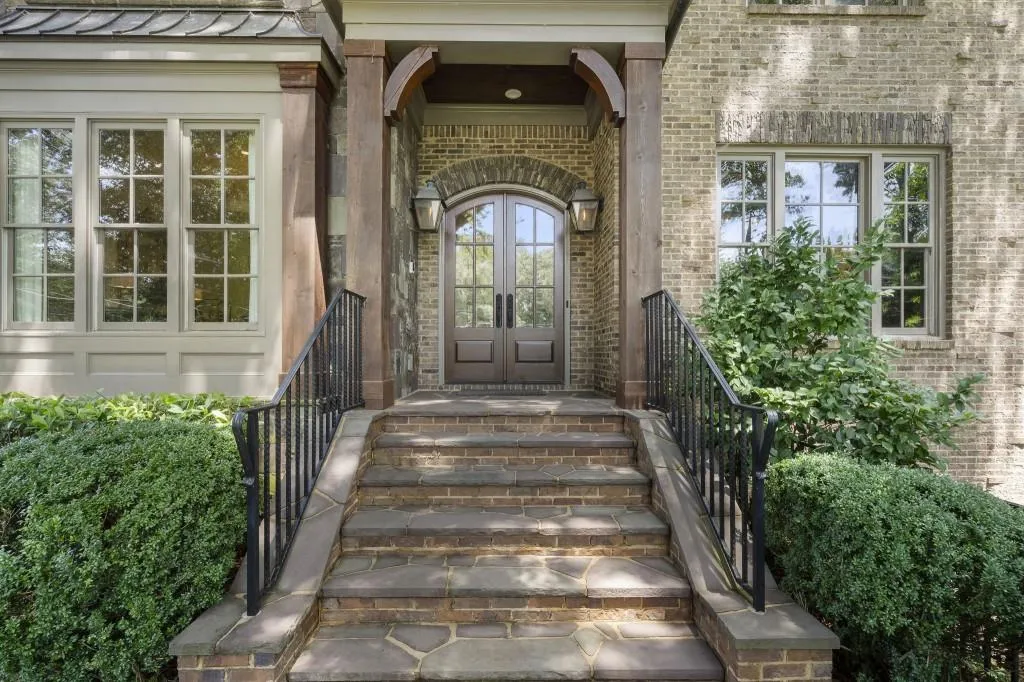 75 Forrest Lake Drive, Sandy Springs, Georgia 30327, 5 Bedrooms Bedrooms, ,5 BathroomsBathrooms,Residential,For Sale,75 Forrest Lake Drive,7634433