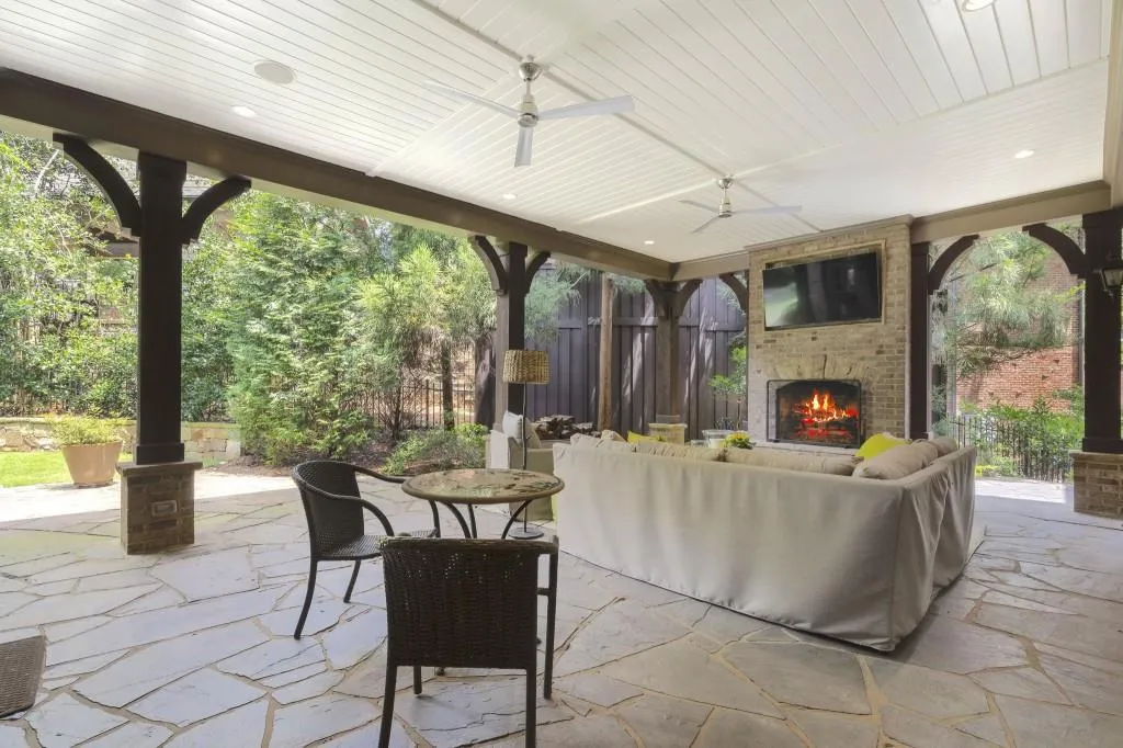 75 Forrest Lake Drive, Sandy Springs, Georgia 30327, 5 Bedrooms Bedrooms, ,5 BathroomsBathrooms,Residential,For Sale,75 Forrest Lake Drive,7634433