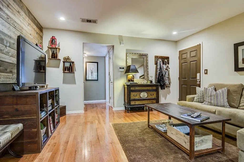 1445 Monroe Drive Ne Unit C10, Atlanta, Georgia 30324, 2 Bedrooms Bedrooms, ,2 BathroomsBathrooms,Residential,Sold,1445 Monroe Drive Ne Unit C10,5755549