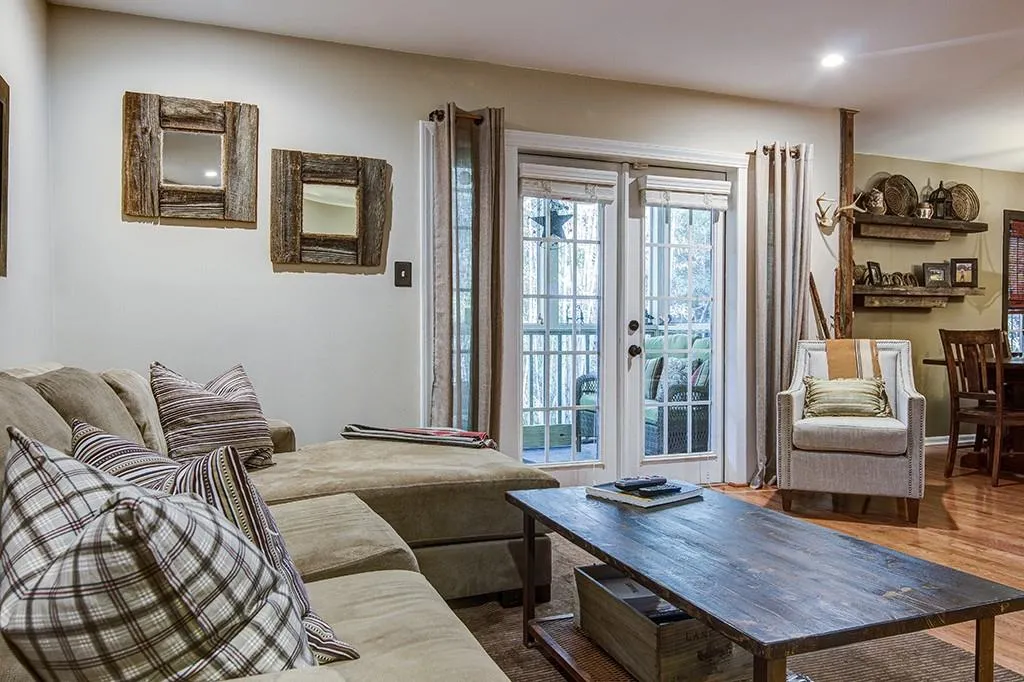 1445 Monroe Drive Ne Unit C10, Atlanta, Georgia 30324, 2 Bedrooms Bedrooms, ,2 BathroomsBathrooms,Residential,Sold,1445 Monroe Drive Ne Unit C10,5755549