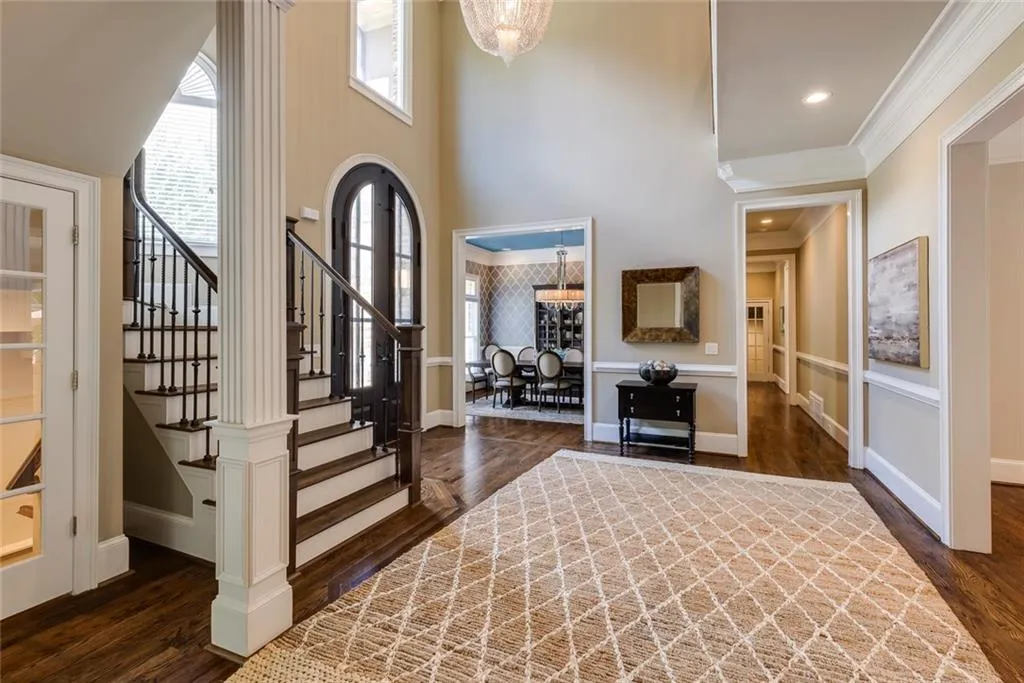 8325 Jett Ferry Road, Sandy Springs, Georgia 30350, 6 Bedrooms Bedrooms, ,4 BathroomsBathrooms,Residential,Sold,8325 Jett Ferry Road,7435164