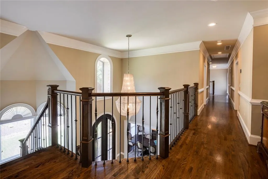 8325 Jett Ferry Road, Sandy Springs, Georgia 30350, 6 Bedrooms Bedrooms, ,4 BathroomsBathrooms,Residential,Sold,8325 Jett Ferry Road,7435164