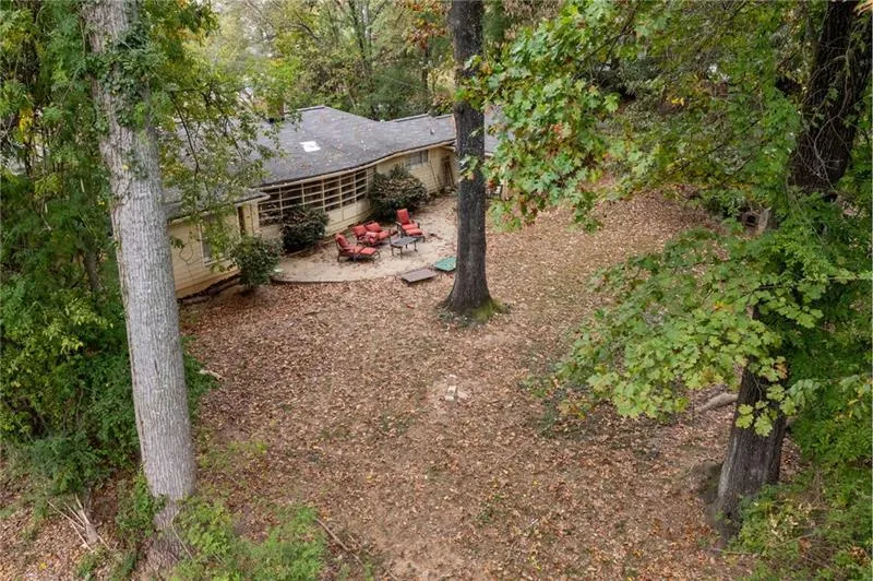 1141 Goodwin Place Ne, Brookhaven, Georgia 30319, 2 Bedrooms Bedrooms, ,2 BathroomsBathrooms,Residential,For Sale,1141 Goodwin Place Ne,7505371