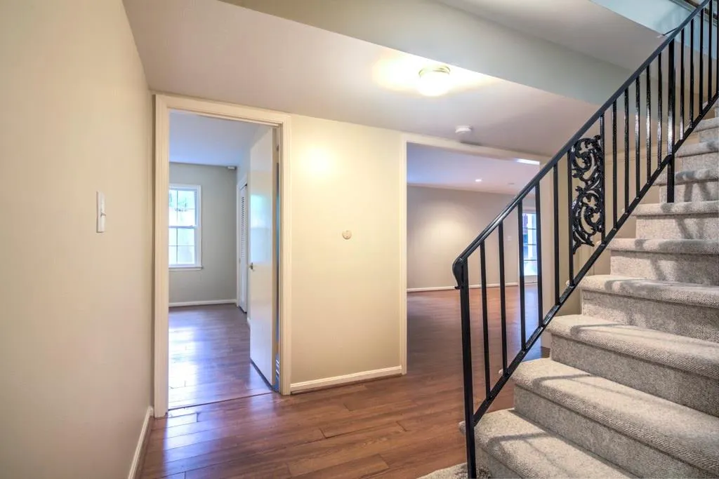 4520 Northside Drive, Sandy Springs, Georgia 30327, 5 Bedrooms Bedrooms, ,3 BathroomsBathrooms,Residential,Sold,4520 Northside Drive,5870247