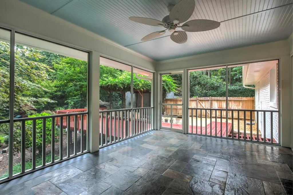 4520 Northside Drive, Sandy Springs, Georgia 30327, 5 Bedrooms Bedrooms, ,3 BathroomsBathrooms,Residential,Sold,4520 Northside Drive,5870247