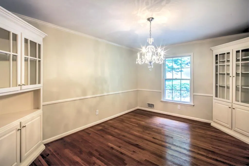 4520 Northside Drive, Sandy Springs, Georgia 30327, 5 Bedrooms Bedrooms, ,3 BathroomsBathrooms,Residential,Sold,4520 Northside Drive,5870247