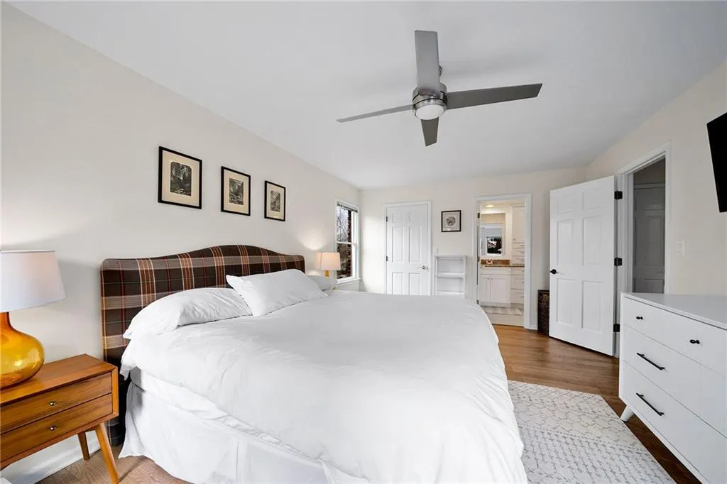 225 Hunters Point, Atlanta, Georgia 30328, 4 Bedrooms Bedrooms, ,3 BathroomsBathrooms,Residential,Sold,225 Hunters Point,6706016