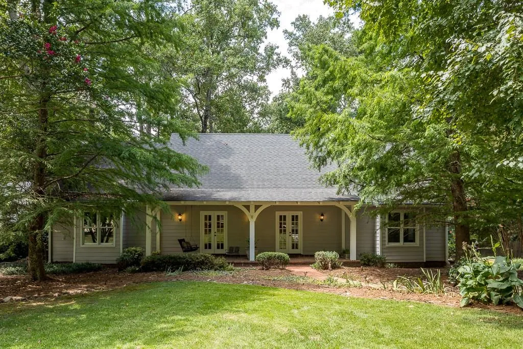 2190 Spalding Drive, Atlanta, Georgia 30350, 5 Bedrooms Bedrooms, ,3 BathroomsBathrooms,Residential,Sold,2190 Spalding Drive,6575327