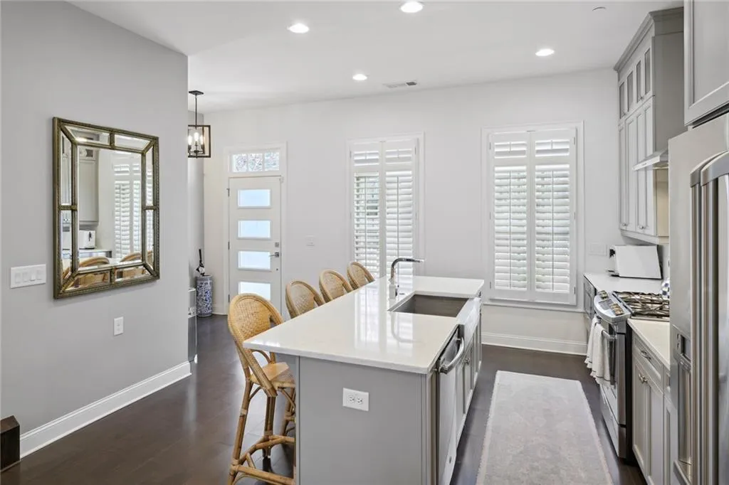 4139 Township Parkway, Atlanta, Georgia 30342, 3 Bedrooms Bedrooms, ,3 BathroomsBathrooms,Residential,Sold,4139 Township Parkway,7186939