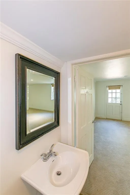 6150 Heards Creek Drive Nw, Sandy Springs, Georgia 30328, 5 Bedrooms Bedrooms, ,3 BathroomsBathrooms,Residential,Sold,6150 Heards Creek Drive Nw,6697323