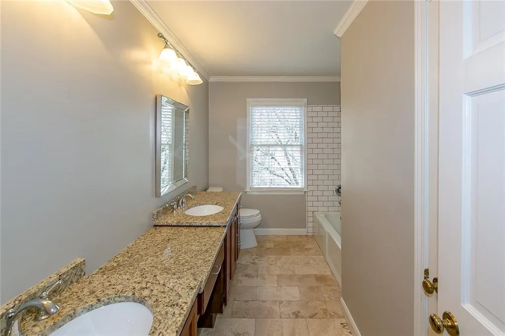 6150 Heards Creek Drive Nw, Sandy Springs, Georgia 30328, 5 Bedrooms Bedrooms, ,3 BathroomsBathrooms,Residential,Sold,6150 Heards Creek Drive Nw,6697323