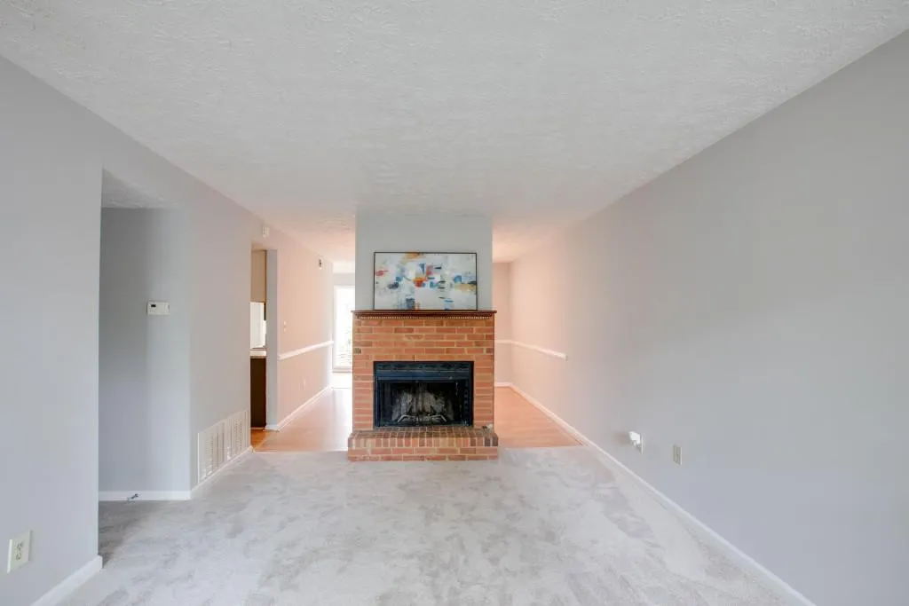 7750 Roswell Road Unit 7a, Sandy Springs, Georgia 30350, 2 Bedrooms Bedrooms, ,1 BathroomBathrooms,Residential,Sold,7750 Roswell Road Unit 7a,5837075