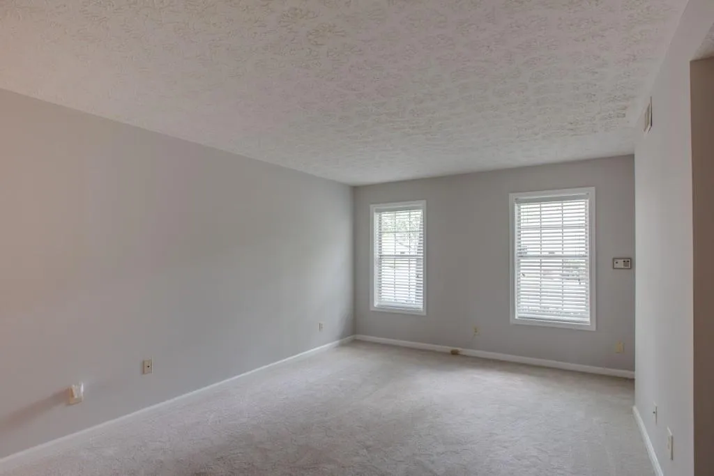 7750 Roswell Road Unit 7a, Sandy Springs, Georgia 30350, 2 Bedrooms Bedrooms, ,1 BathroomBathrooms,Residential,Sold,7750 Roswell Road Unit 7a,5837075