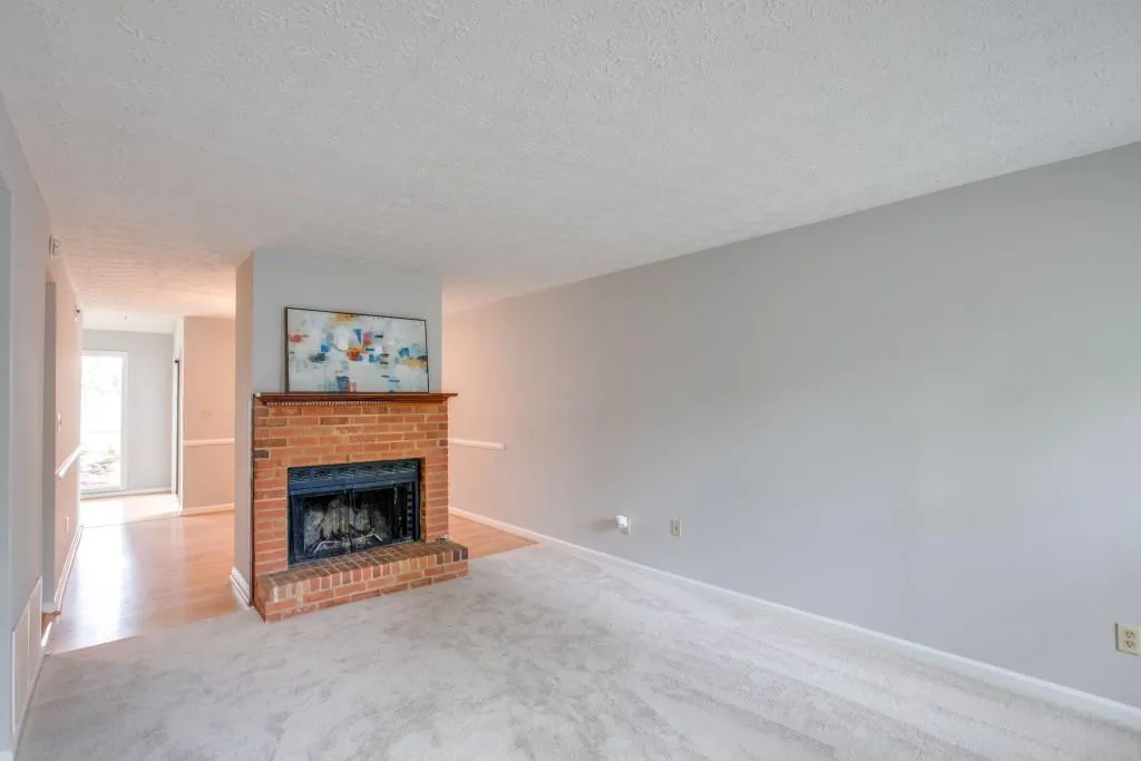 7750 Roswell Road Unit 7a, Sandy Springs, Georgia 30350, 2 Bedrooms Bedrooms, ,1 BathroomBathrooms,Residential,Sold,7750 Roswell Road Unit 7a,5837075