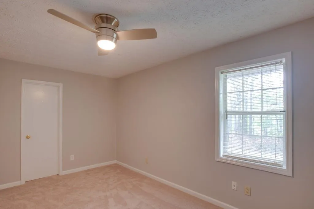 7750 Roswell Road Unit 7a, Sandy Springs, Georgia 30350, 2 Bedrooms Bedrooms, ,1 BathroomBathrooms,Residential,Sold,7750 Roswell Road Unit 7a,5837075