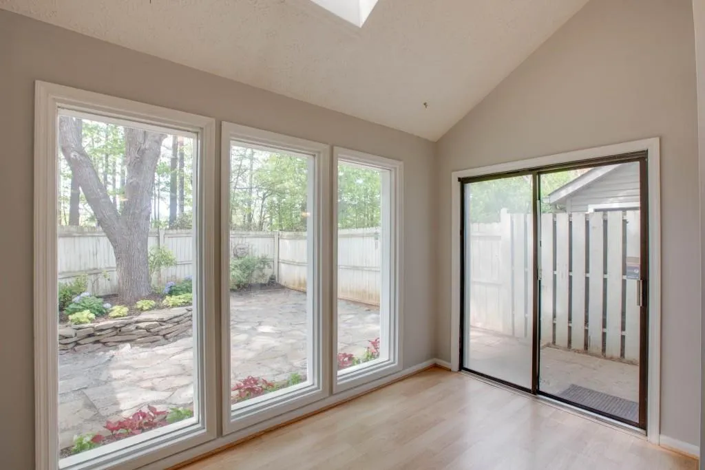 7750 Roswell Road Unit 7a, Sandy Springs, Georgia 30350, 2 Bedrooms Bedrooms, ,1 BathroomBathrooms,Residential,Sold,7750 Roswell Road Unit 7a,5837075
