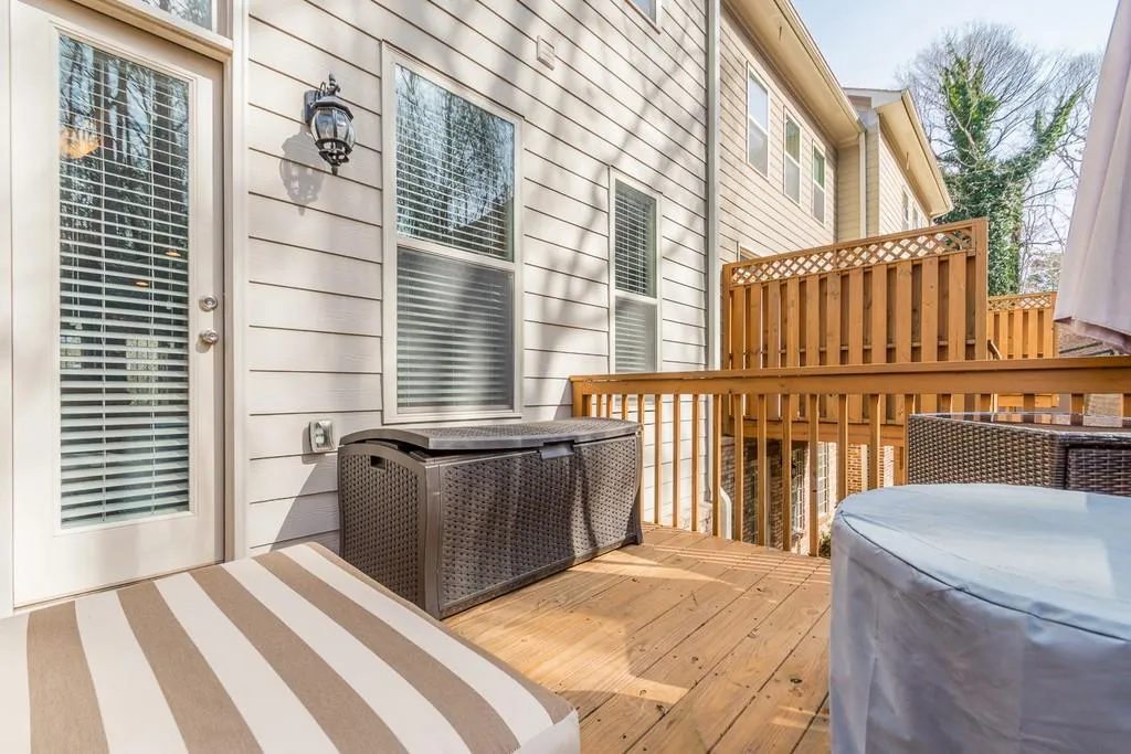 1219 Apperley Place Ne, Sandy Springs, Georgia 30350, 4 Bedrooms Bedrooms, ,3 BathroomsBathrooms,Residential,Sold,1219 Apperley Place Ne,6688680