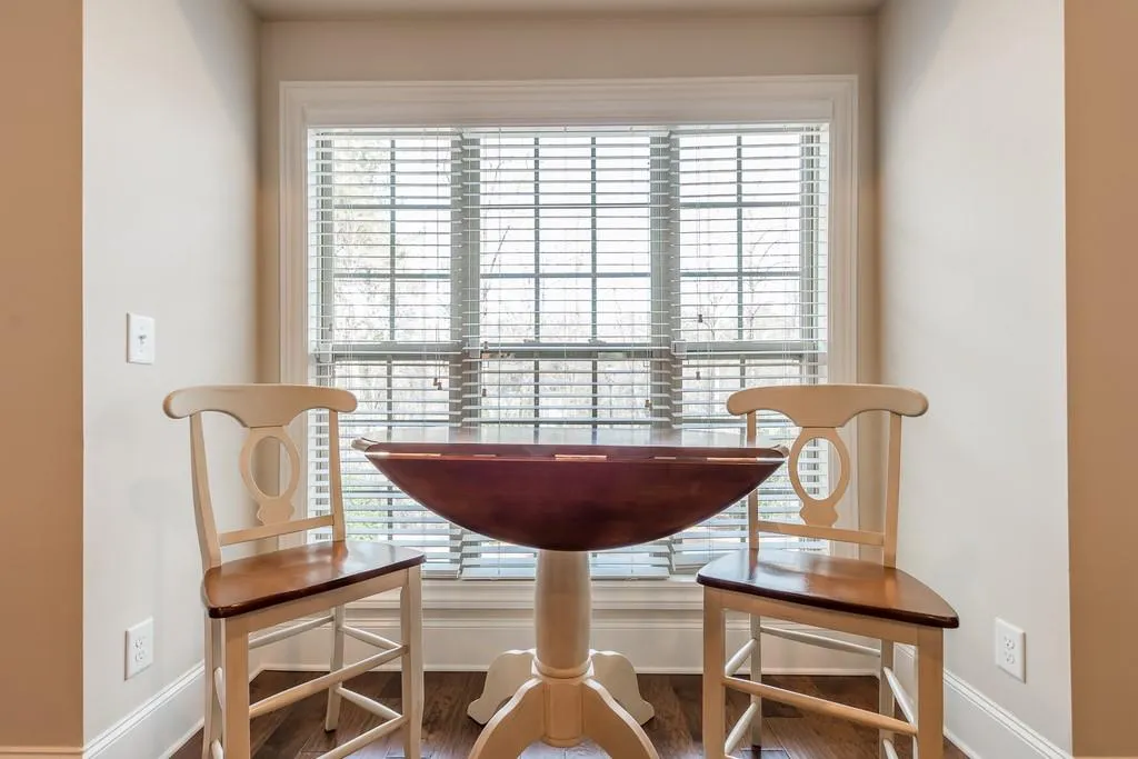 1219 Apperley Place Ne, Sandy Springs, Georgia 30350, 4 Bedrooms Bedrooms, ,3 BathroomsBathrooms,Residential,Sold,1219 Apperley Place Ne,6688680