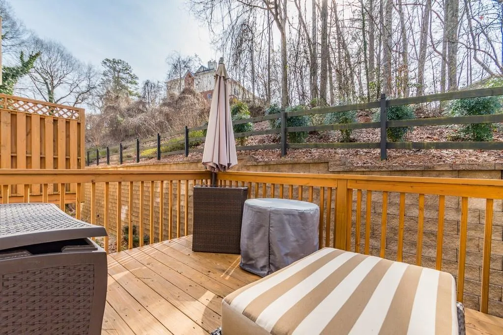 1219 Apperley Place Ne, Sandy Springs, Georgia 30350, 4 Bedrooms Bedrooms, ,3 BathroomsBathrooms,Residential,Sold,1219 Apperley Place Ne,6688680