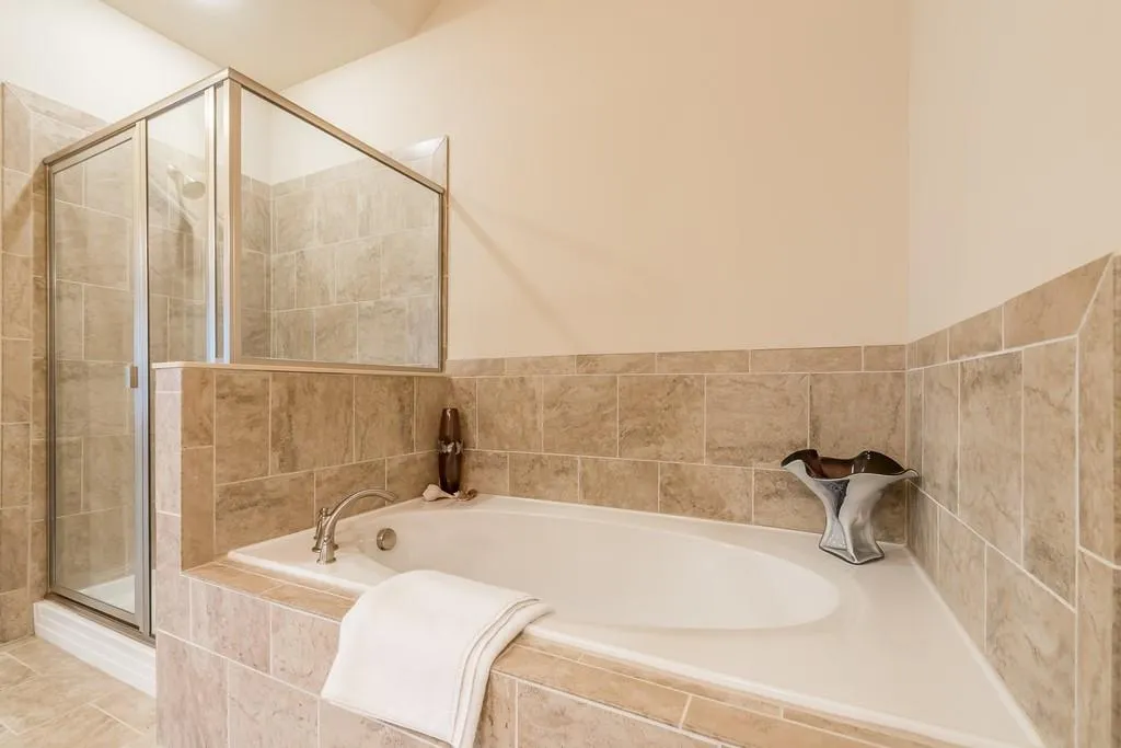 1219 Apperley Place Ne, Sandy Springs, Georgia 30350, 4 Bedrooms Bedrooms, ,3 BathroomsBathrooms,Residential,Sold,1219 Apperley Place Ne,6688680