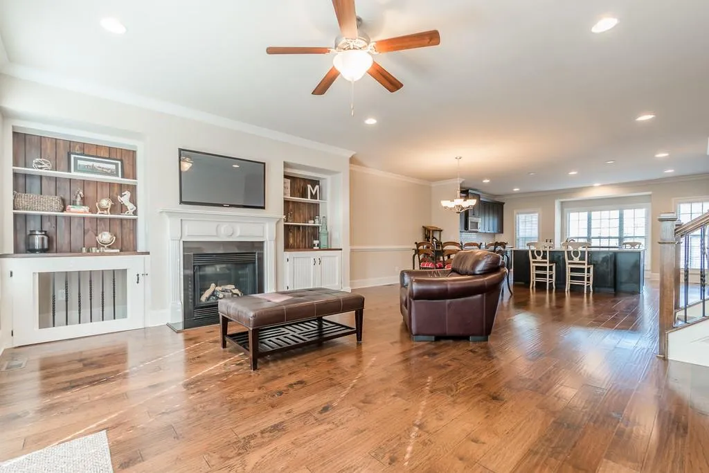 1219 Apperley Place Ne, Sandy Springs, Georgia 30350, 4 Bedrooms Bedrooms, ,3 BathroomsBathrooms,Residential,Sold,1219 Apperley Place Ne,6688680