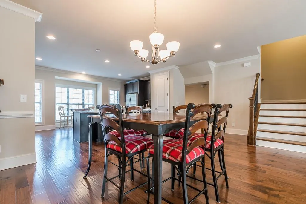 1219 Apperley Place Ne, Sandy Springs, Georgia 30350, 4 Bedrooms Bedrooms, ,3 BathroomsBathrooms,Residential,Sold,1219 Apperley Place Ne,6688680