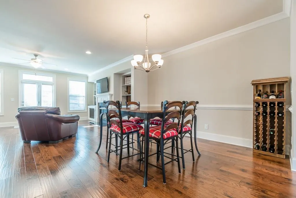 1219 Apperley Place Ne, Sandy Springs, Georgia 30350, 4 Bedrooms Bedrooms, ,3 BathroomsBathrooms,Residential,Sold,1219 Apperley Place Ne,6688680