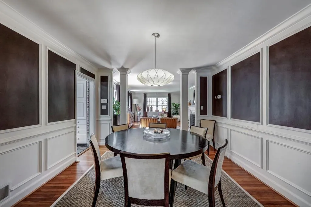 4645 Powers Ferry Road, Sandy Springs, Georgia 30327, 4 Bedrooms Bedrooms, ,3 BathroomsBathrooms,Residential,Sold,4645 Powers Ferry Road,6522372