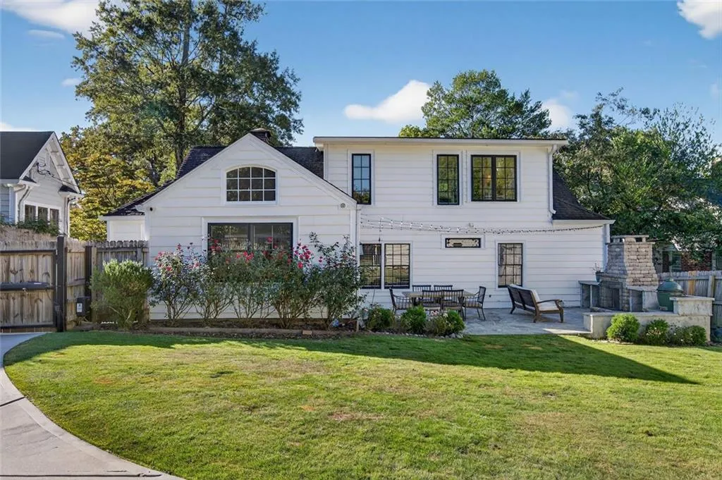 192 E Wesley Road Ne, Atlanta, Georgia 30305, 5 Bedrooms Bedrooms, ,4 BathroomsBathrooms,Residential,For Sale,192 E Wesley Road Ne,7668421