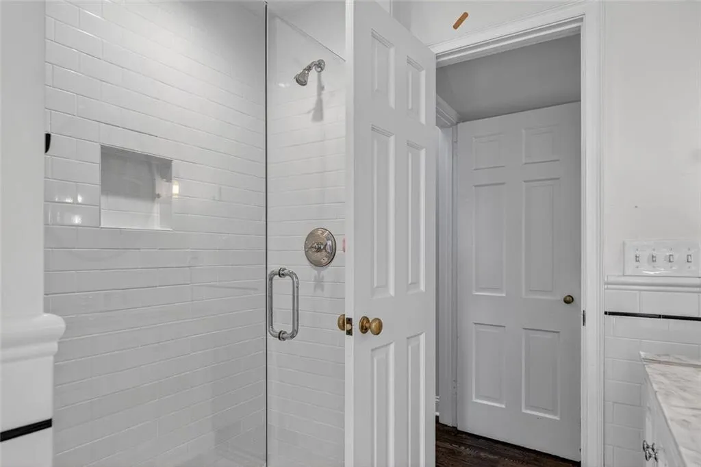 192 E Wesley Road Ne, Atlanta, Georgia 30305, 5 Bedrooms Bedrooms, ,4 BathroomsBathrooms,Residential,For Sale,192 E Wesley Road Ne,7668421