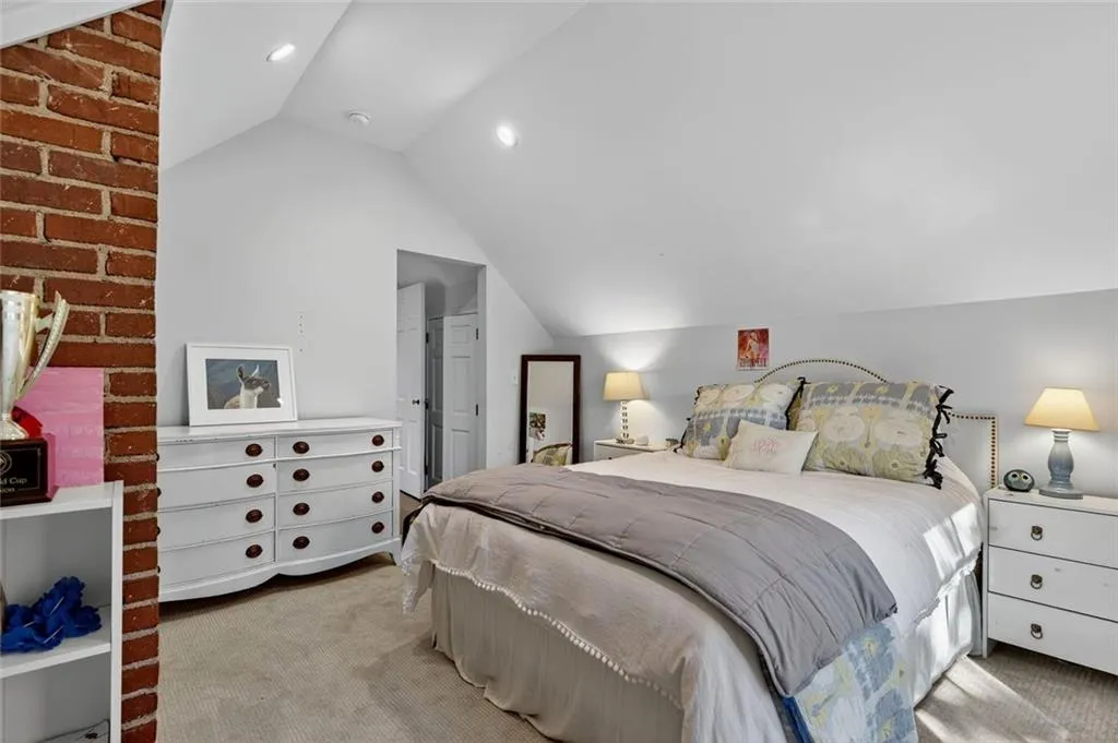 192 E Wesley Road Ne, Atlanta, Georgia 30305, 5 Bedrooms Bedrooms, ,4 BathroomsBathrooms,Residential,For Sale,192 E Wesley Road Ne,7668421