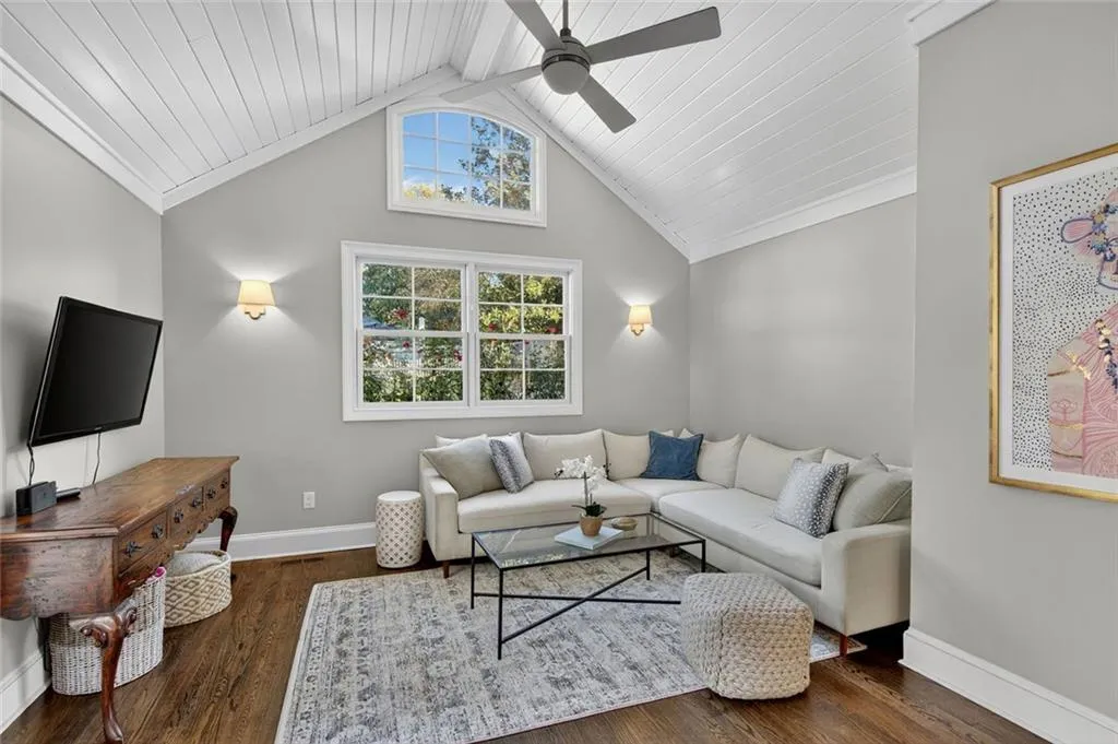 192 E Wesley Road Ne, Atlanta, Georgia 30305, 5 Bedrooms Bedrooms, ,4 BathroomsBathrooms,Residential,For Sale,192 E Wesley Road Ne,7668421