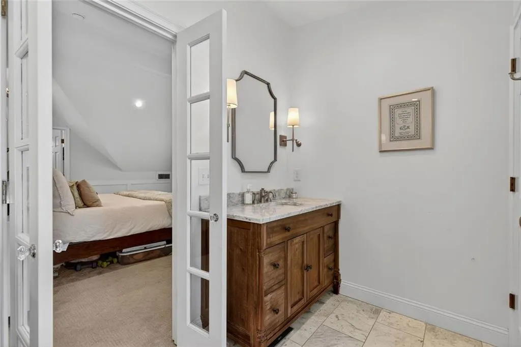 192 E Wesley Road Ne, Atlanta, Georgia 30305, 5 Bedrooms Bedrooms, ,4 BathroomsBathrooms,Residential,For Sale,192 E Wesley Road Ne,7668421