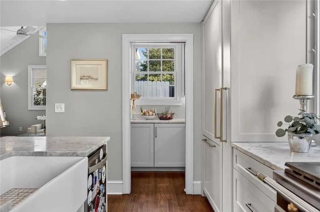 192 E Wesley Road Ne, Atlanta, Georgia 30305, 5 Bedrooms Bedrooms, ,4 BathroomsBathrooms,Residential,For Sale,192 E Wesley Road Ne,7668421