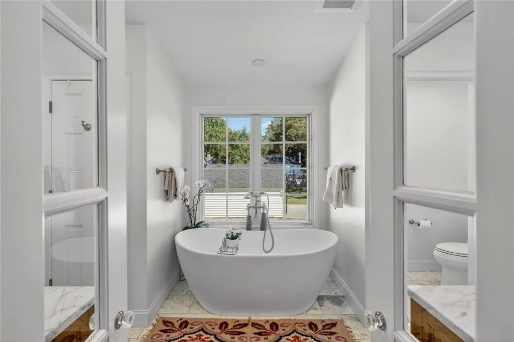192 E Wesley Road Ne, Atlanta, Georgia 30305, 5 Bedrooms Bedrooms, ,4 BathroomsBathrooms,Residential,For Sale,192 E Wesley Road Ne,7668421
