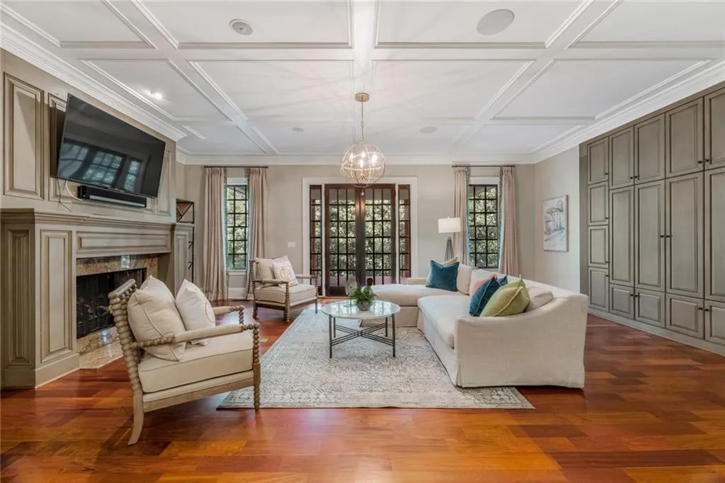 127 Dudley Court, Atlanta, Georgia 30327, 7 Bedrooms Bedrooms, ,6 BathroomsBathrooms,Residential,Sold,127 Dudley Court,7089077