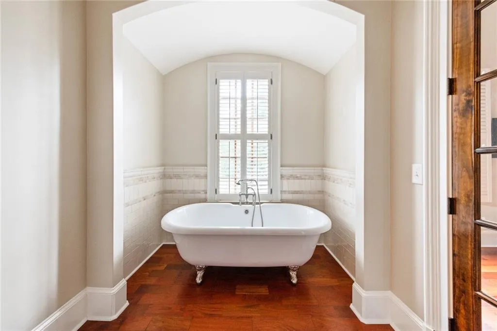 127 Dudley Court, Atlanta, Georgia 30327, 7 Bedrooms Bedrooms, ,6 BathroomsBathrooms,Residential,Sold,127 Dudley Court,7089077