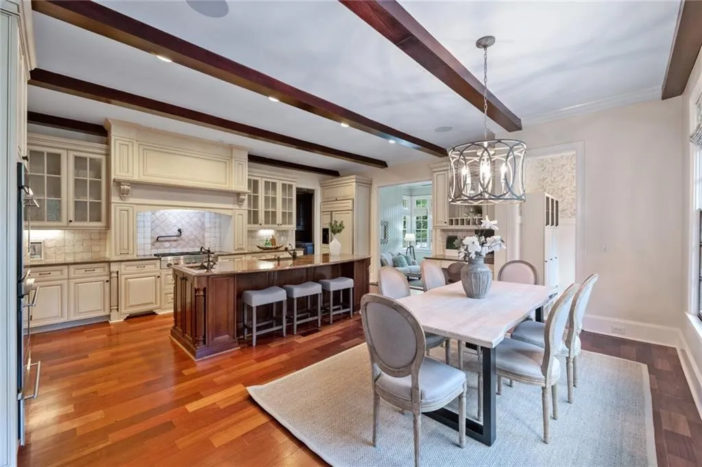 127 Dudley Court, Atlanta, Georgia 30327, 7 Bedrooms Bedrooms, ,6 BathroomsBathrooms,Residential,Sold,127 Dudley Court,7089077