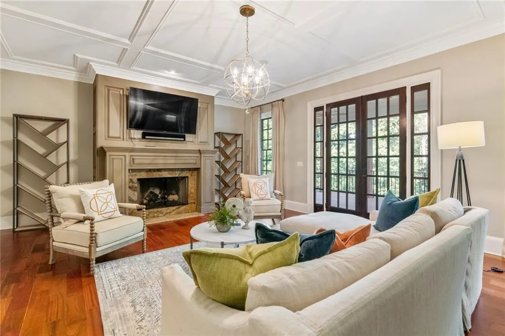 127 Dudley Court, Atlanta, Georgia 30327, 7 Bedrooms Bedrooms, ,6 BathroomsBathrooms,Residential,Sold,127 Dudley Court,7089077