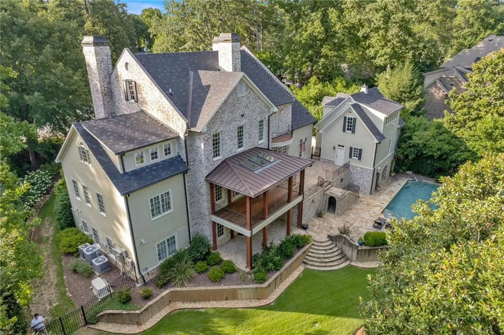 127 Dudley Court, Atlanta, Georgia 30327, 7 Bedrooms Bedrooms, ,6 BathroomsBathrooms,Residential,Sold,127 Dudley Court,7089077
