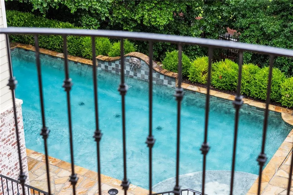 127 Dudley Court, Atlanta, Georgia 30327, 7 Bedrooms Bedrooms, ,6 BathroomsBathrooms,Residential,Sold,127 Dudley Court,7089077