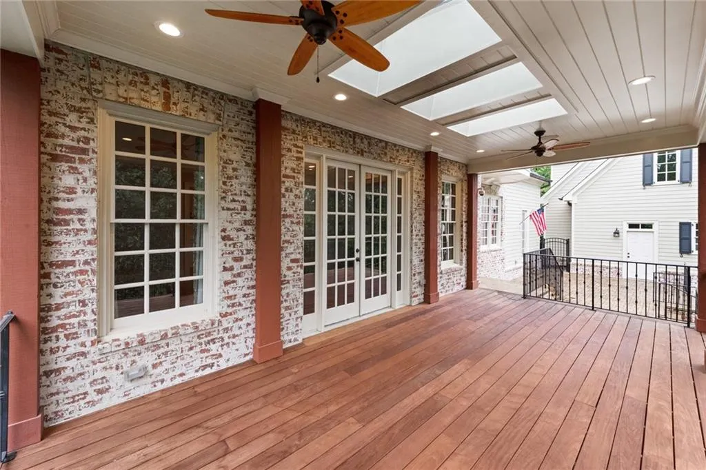 127 Dudley Court, Atlanta, Georgia 30327, 7 Bedrooms Bedrooms, ,6 BathroomsBathrooms,Residential,Sold,127 Dudley Court,7089077
