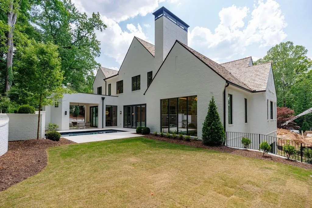 2983 Habersham Court Nw, Atlanta, Georgia 30305, 6 Bedrooms Bedrooms, 0 ,7 BathroomsBathrooms,Residential,For Sale,2983 Habersham Court Nw,7543868