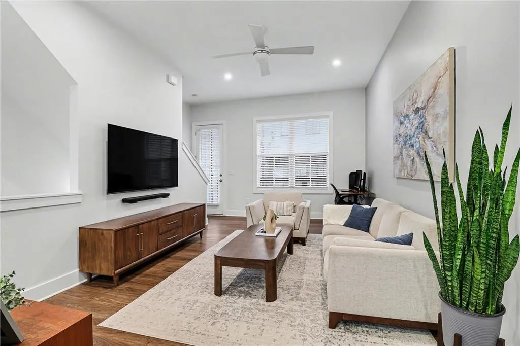4471 Dandelion Lane, Atlanta, Georgia 30342, 2 Bedrooms Bedrooms, 0 ,2 BathroomsBathrooms,Residential,For Sale,4471 Dandelion Lane,7698860