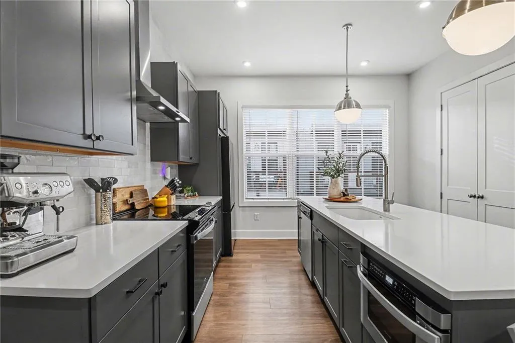 4471 Dandelion Lane, Atlanta, Georgia 30342, 2 Bedrooms Bedrooms, 0 ,2 BathroomsBathrooms,Residential,For Sale,4471 Dandelion Lane,7698860
