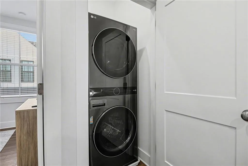 4471 Dandelion Lane, Atlanta, Georgia 30342, 2 Bedrooms Bedrooms, 0 ,2 BathroomsBathrooms,Residential,For Sale,4471 Dandelion Lane,7698860
