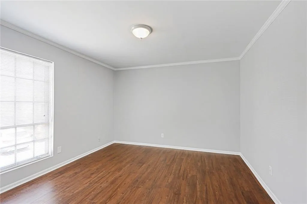 5510 Kingsport Drive, Atlanta, Georgia 30342, 2 Bedrooms Bedrooms, ,1 BathroomBathrooms,Residential,Sold,5510 Kingsport Drive,6718660