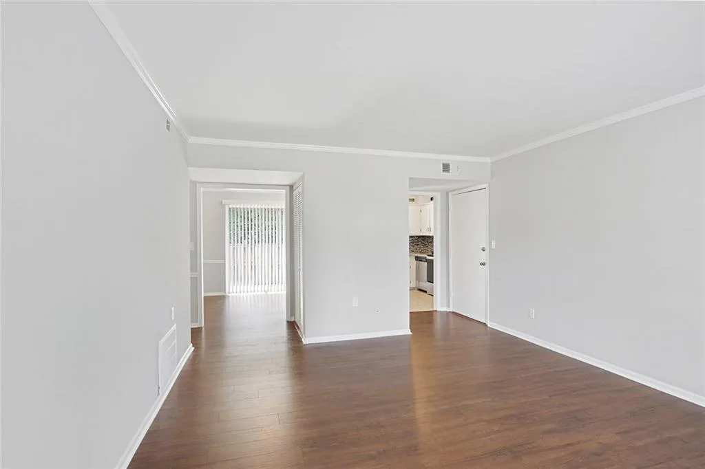 5510 Kingsport Drive, Atlanta, Georgia 30342, 2 Bedrooms Bedrooms, ,1 BathroomBathrooms,Residential,Sold,5510 Kingsport Drive,6718660