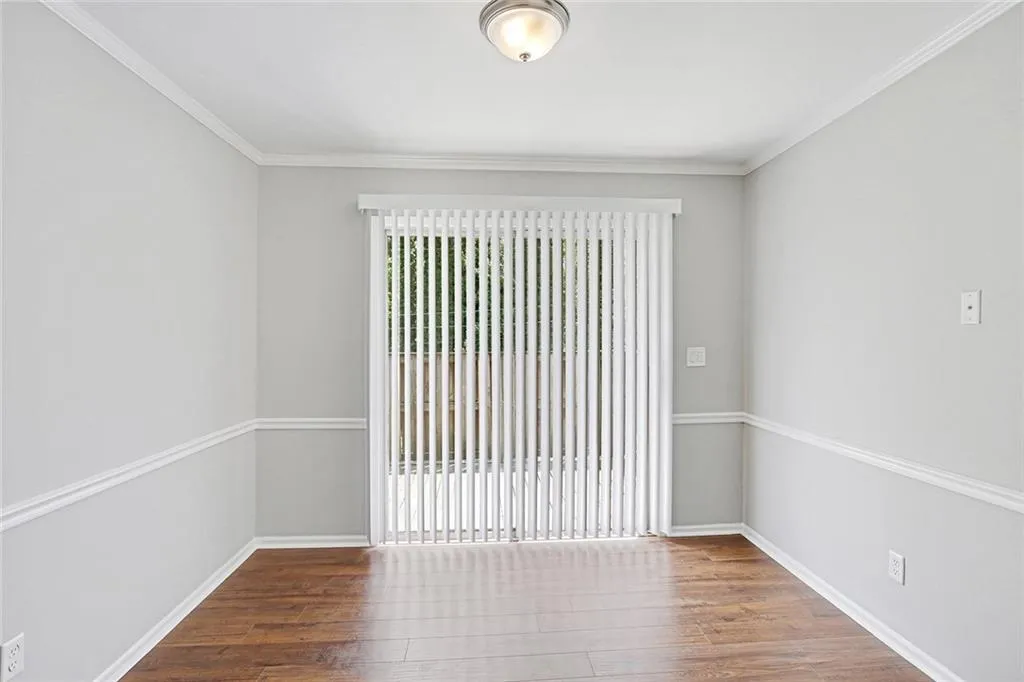 5510 Kingsport Drive, Atlanta, Georgia 30342, 2 Bedrooms Bedrooms, ,1 BathroomBathrooms,Residential,Sold,5510 Kingsport Drive,6718660