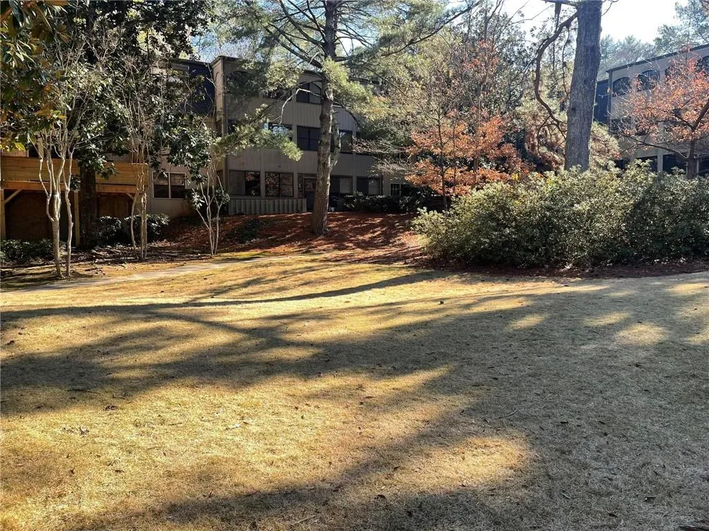 28 Glenald Way Nw, Atlanta, Georgia 30327, 1 Bedroom Bedrooms, ,1 BathroomBathrooms,Residential,For Sale,28 Glenald Way Nw,7504977